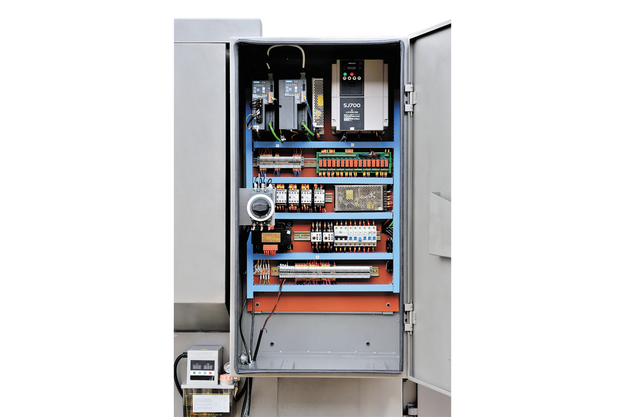 Токарный станок с ЧПУ JET JCK-1640S CNC (Siemens, ручн. патрон, 6-ти поз. рев. голова)